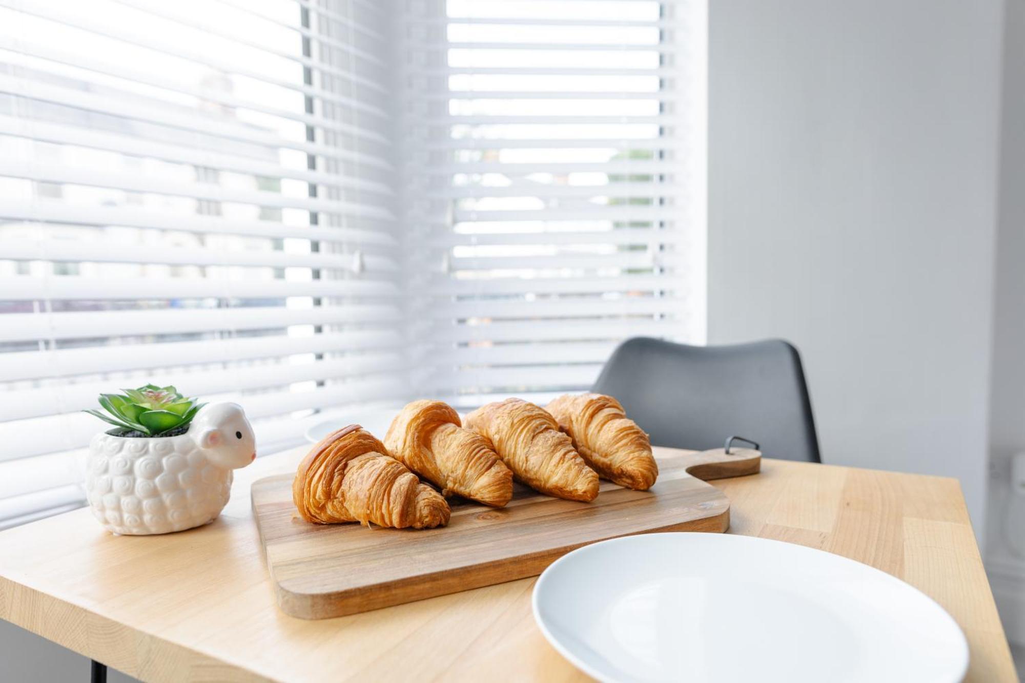Bay City Studio Apartments كارديف المظهر الخارجي الصورة